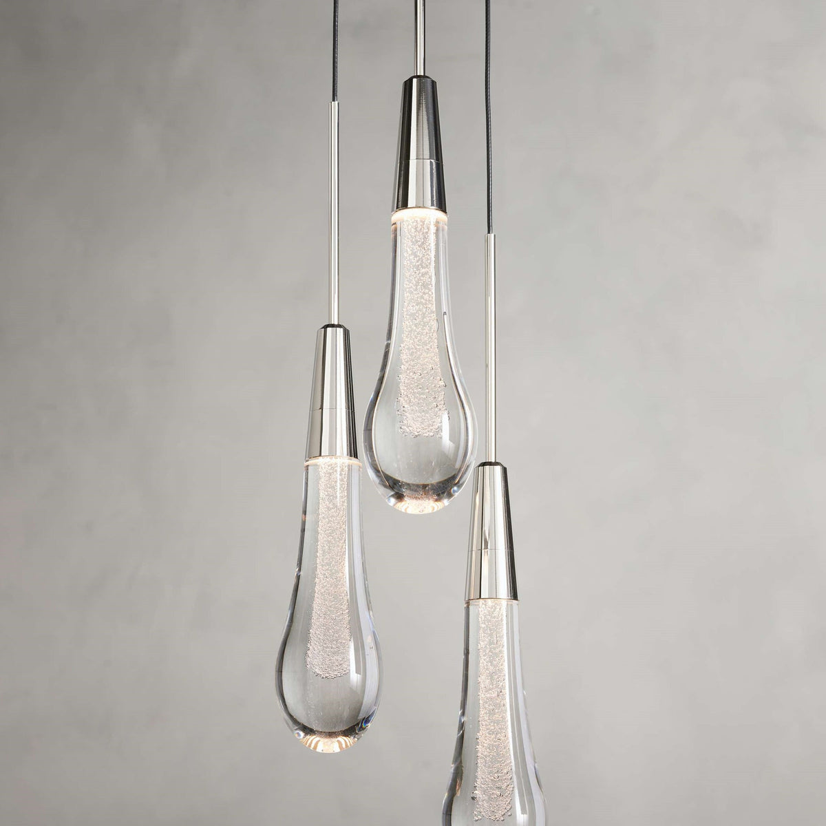 Soltaire Cascading Glass 3-Light Round Pendant