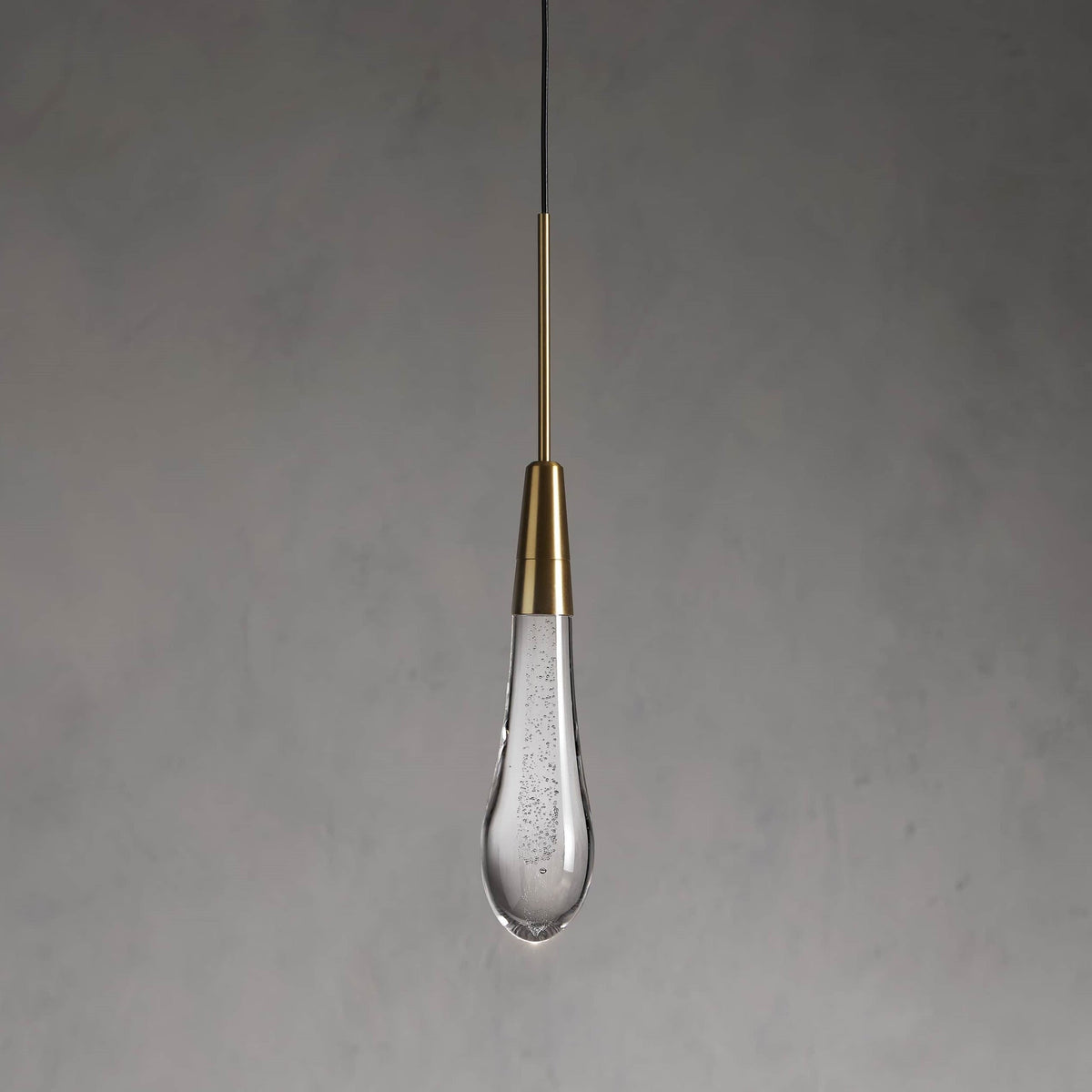 Soltaire Cascading Glass Single Pendant Light