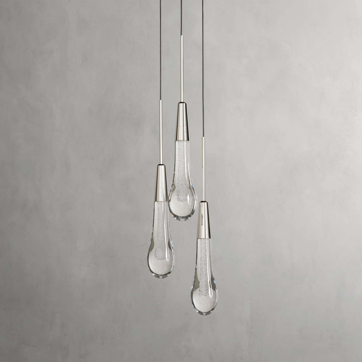Soltaire 3-Light Round Pendant
