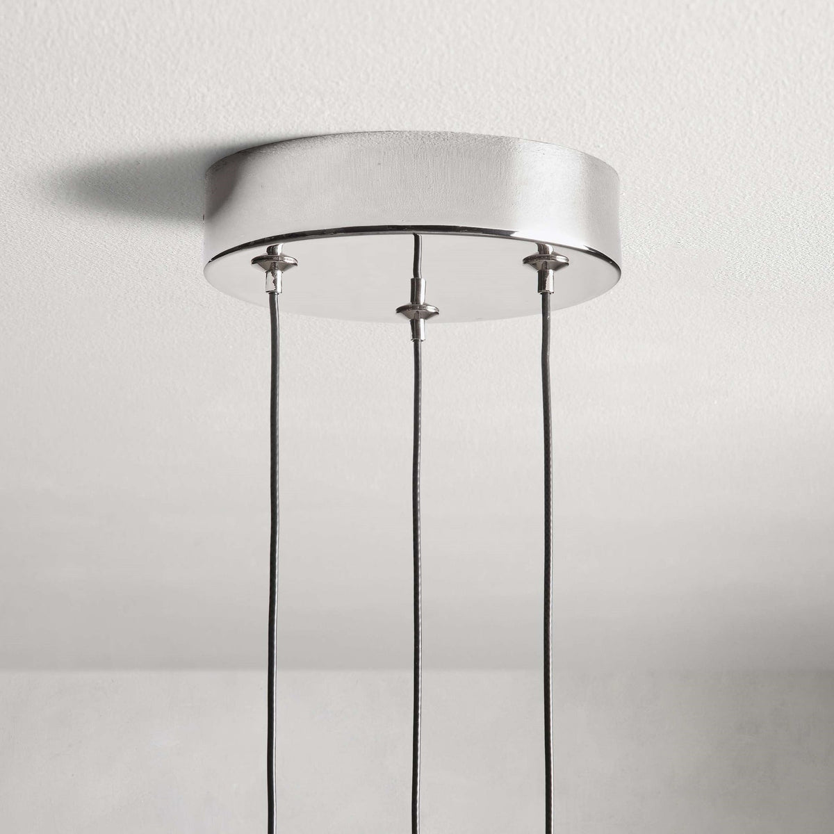 Soltaire 3-Light Round Pendant