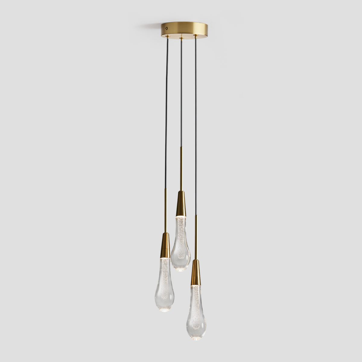 Soltaire 3-Light Round Pendant