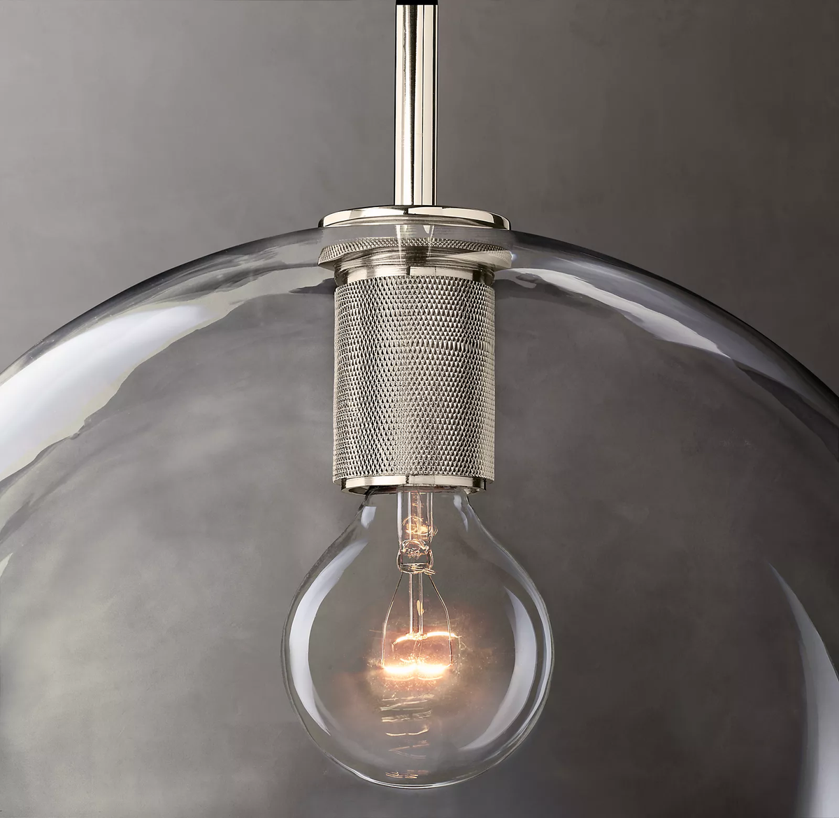 Utilitaire Globe Pendant Light