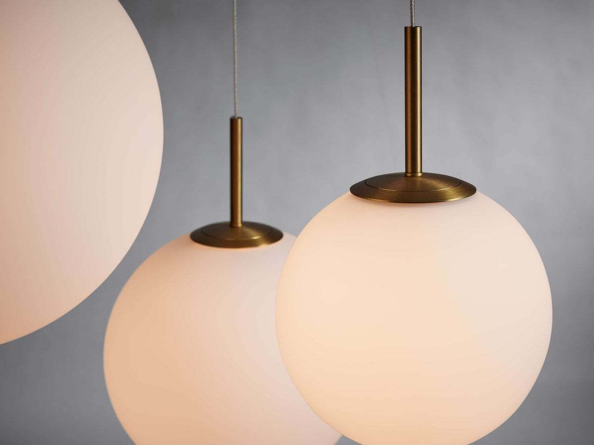 Casen Sculptural Globe Round Chandelier