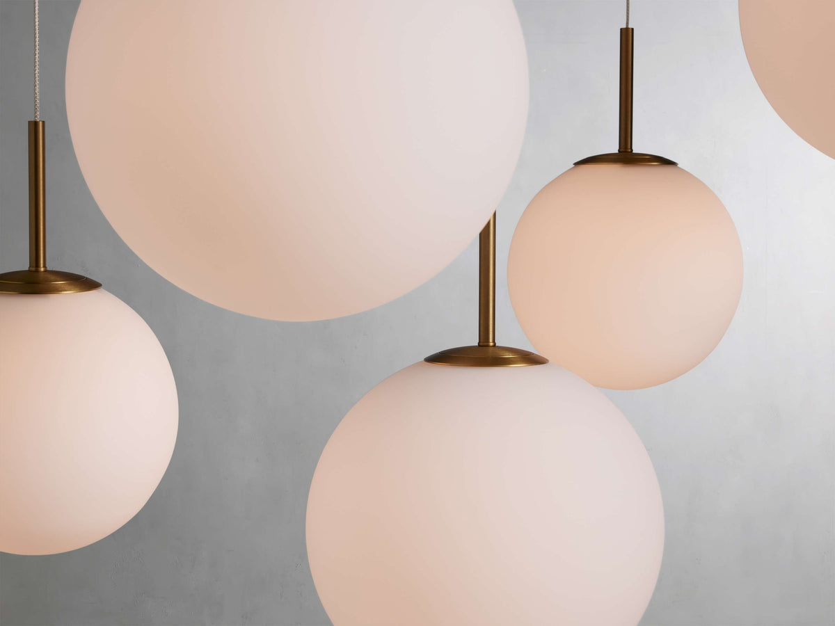 Casen Sculptural Globe Round Chandelier