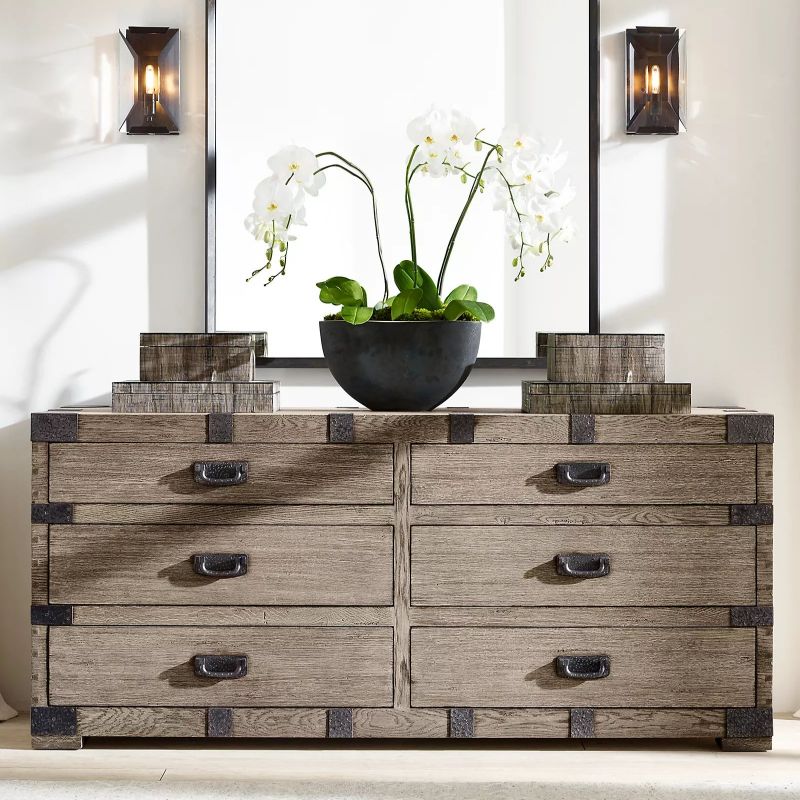 Harlow Chiseled Crystal Wall Sconce
