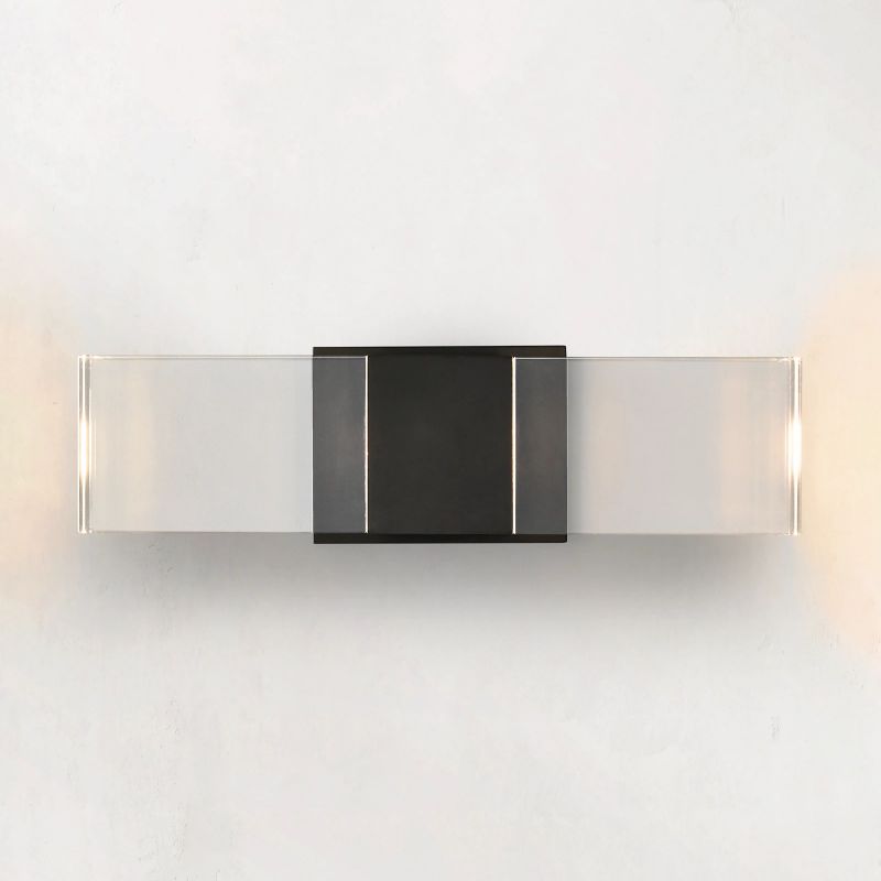 Serra Linear Wall Sconce